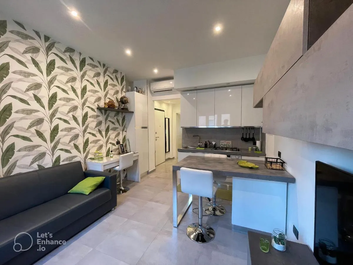 R39 Modern Apartment With Private Parking Milano