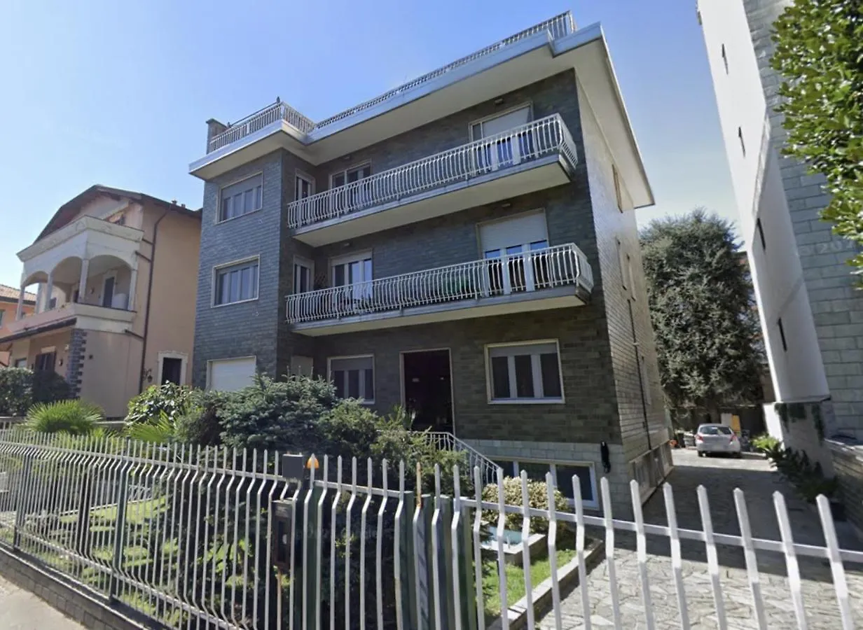 R39 Modern Apartment With Private Parking Milano